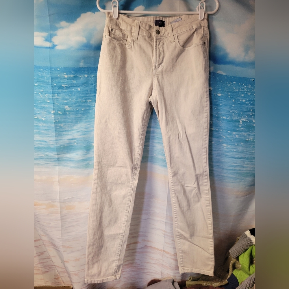 NYDJ Cream Color Jegging Women's Size 2 Lift Tuck Technology
